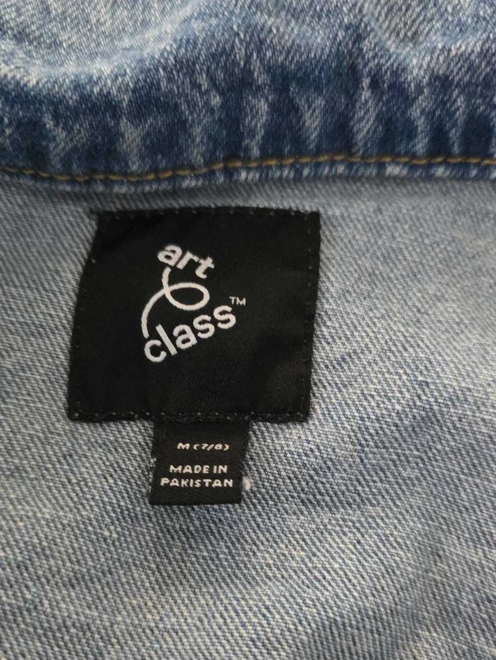 art class light blue Distressed denim label jacket